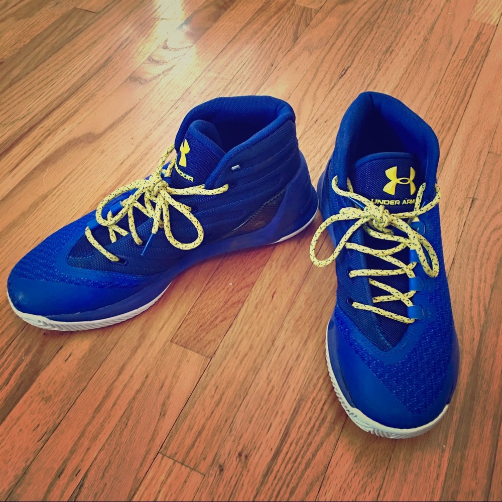 UnderArmour Curry 3 Shoes - Size 7